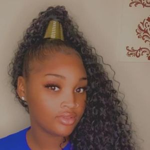 Meet your Posher, Destiny